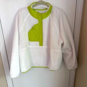 LIVI Crop Snap-Up Sherpa Pullover